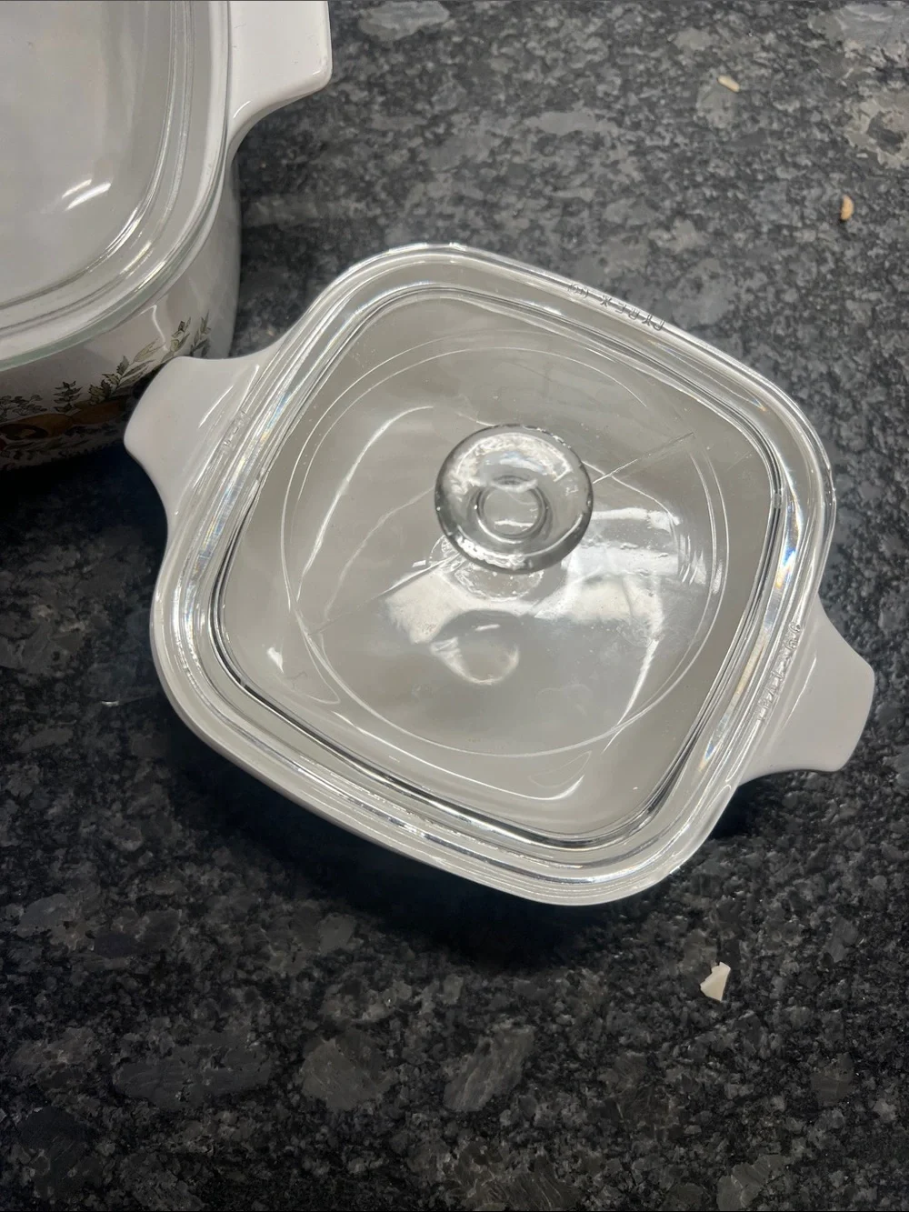 Vintage Spice of Life Corningware Casserole’s with lids. Like new condition.